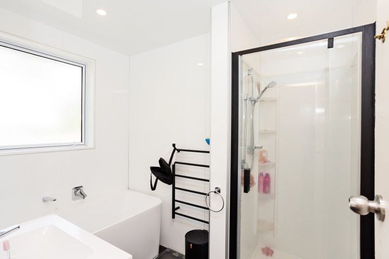 Photo of property in 122 Cunningham Crescent, Grasmere, Invercargill, 9810