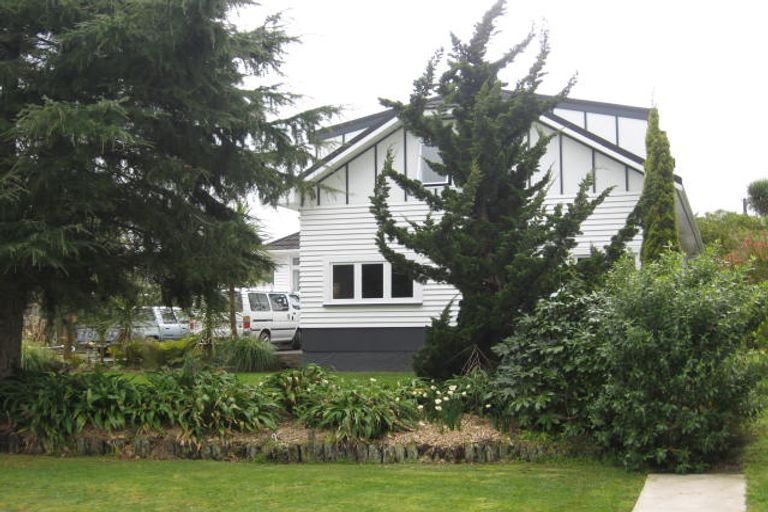 Photo of property in 32 Stanley Street, Levin, 5510