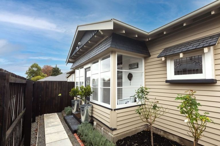 Photo of property in 74 Selwyn Street, Somerfield, Christchurch, 8024