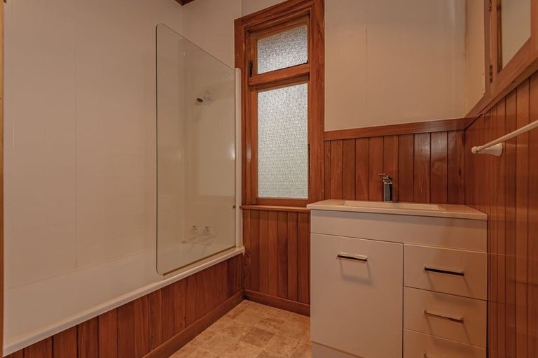 Photo of property in 48 Manapouri Crescent, Hokowhitu, Palmerston North, 4410