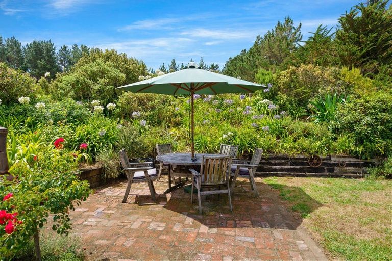 Photo of property in 126 Te Hapua Road, Te Horo, Otaki, 5581