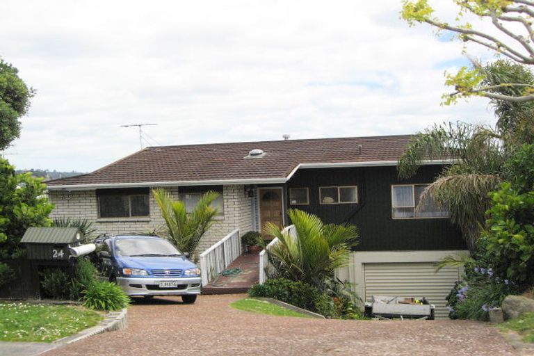 Photo of property in 24 De Luen Avenue, Tindalls Beach, Whangaparaoa, 0930