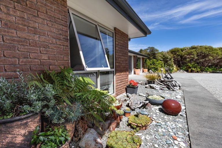 Photo of property in 9 Munro Place, Kumara Junction, Hokitika, 7882
