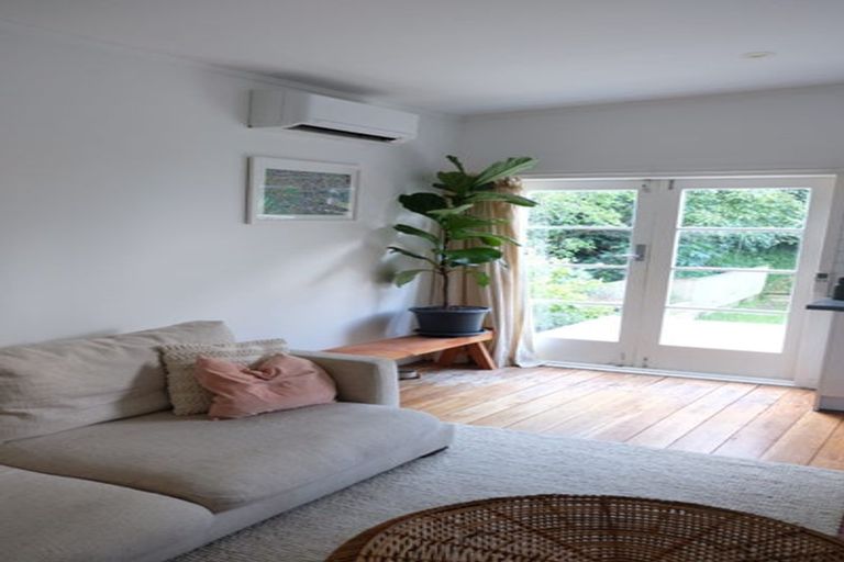 Photo of property in 20 Farnham Street, Mornington, Wellington, 6021