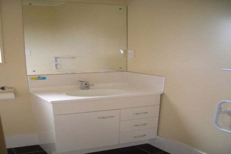 Photo of property in 10 Derg Place, East Tamaki, Auckland, 2013
