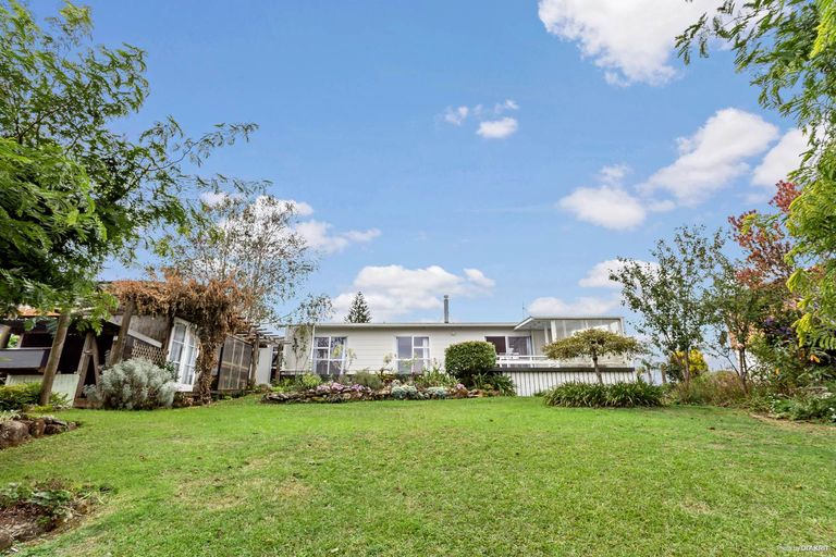 Photo of property in 50 Rangitane Loop Road, Kerikeri, 0294