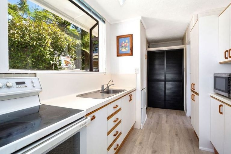 Photo of property in 60 Ironside Road, Johnsonville, Wellington, 6037