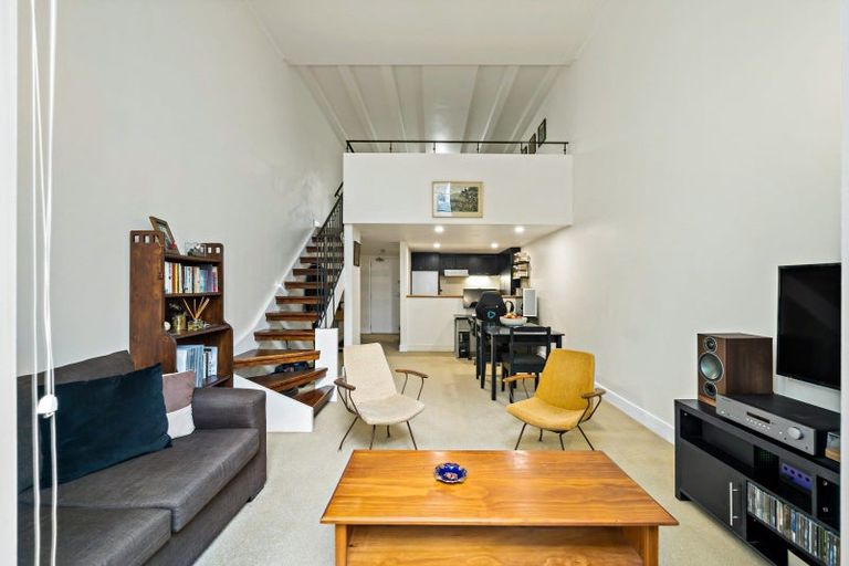 Photo of property in Dakota Buildings, 2c/3 Cheshire Street, Parnell, Auckland, 1052