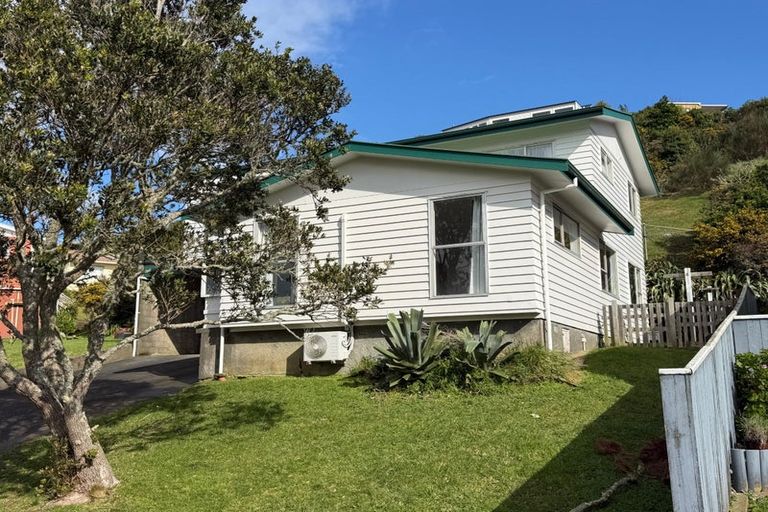 Photo of property in 5 Sita Way, Broadmeadows, Wellington, 6035