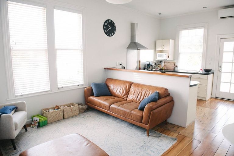 Photo of property in 32 Stanley Street, Berhampore, Wellington, 6023