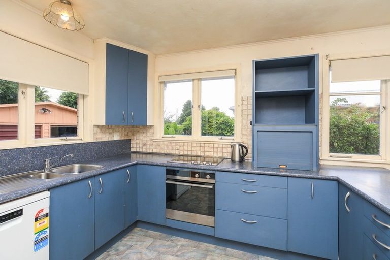 Photo of property in 42 Coleridge Drive, Enderley, Hamilton, 3214