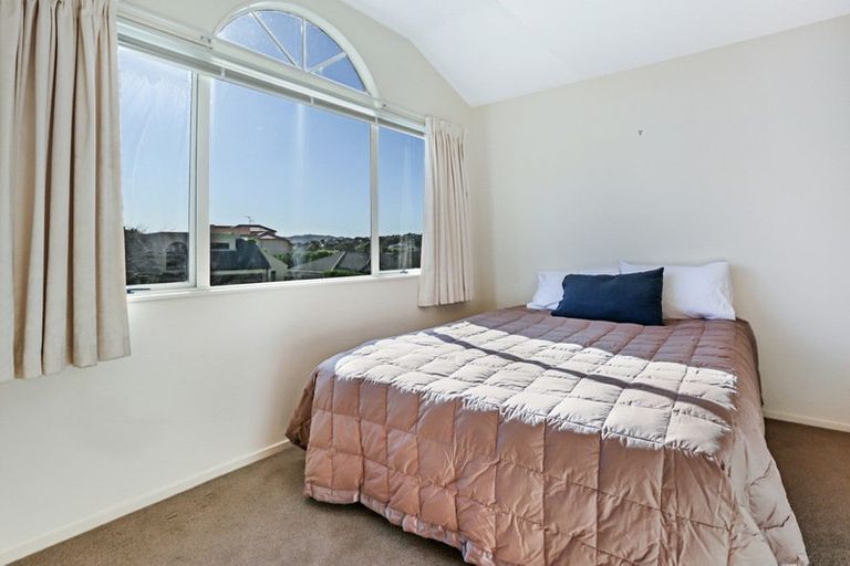 Photo of property in 43 Navigation Drive, Whitby, Porirua, 5024