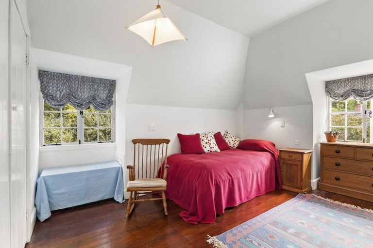 Photo of property in 305 Fergusson Drive, Heretaunga, Upper Hutt, 5018