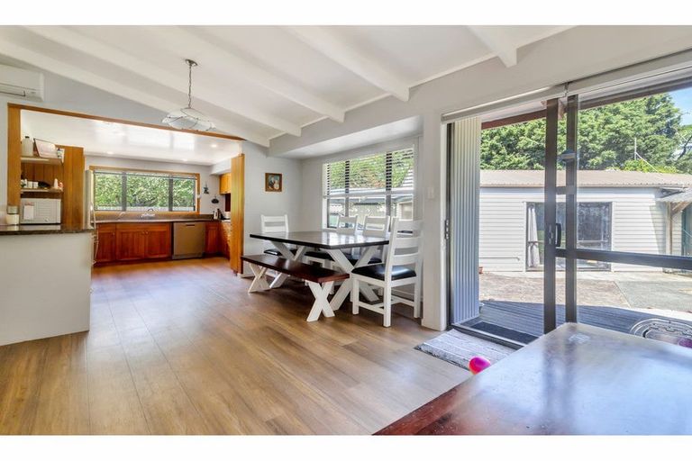 Photo of property in 3 Awhitu Road, Waiuku, 2683