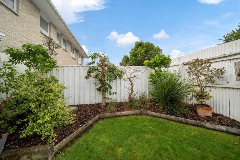 Photo of property in 79a Barrett Street, Westown, New Plymouth, 4310