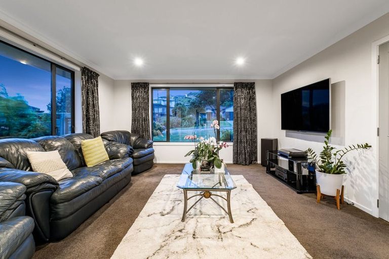 Photo of property in 73 Aotea Drive, Aotea, Porirua, 5024