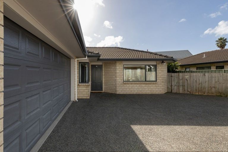 Photo of property in 3b Esmeralda Street, Welcome Bay, Tauranga, 3112