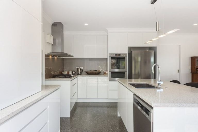 Photo of property in 33 Benmore Crescent, Pyes Pa, Tauranga, 3112