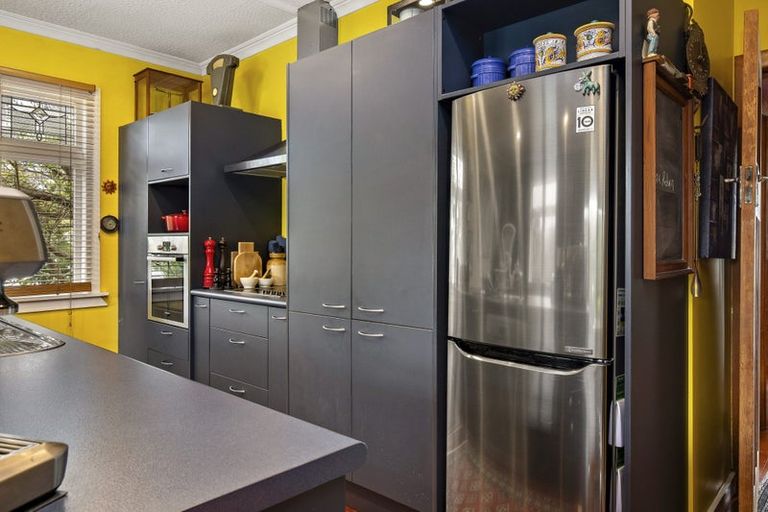 Photo of property in 92 Townsend Road, Miramar, Wellington, 6022