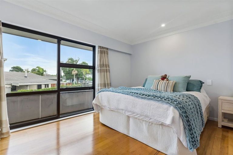 Photo of property in 37 Toroa Street, Torbay, Auckland, 0630