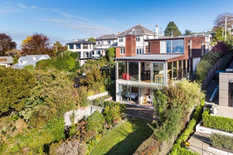 Photo of property in 28 Granville Terrace, Belleknowes, Dunedin, 9011