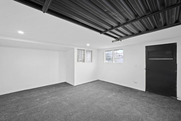 Photo of property in 39 Cottingham Crescent, Mangere East, Auckland, 2024