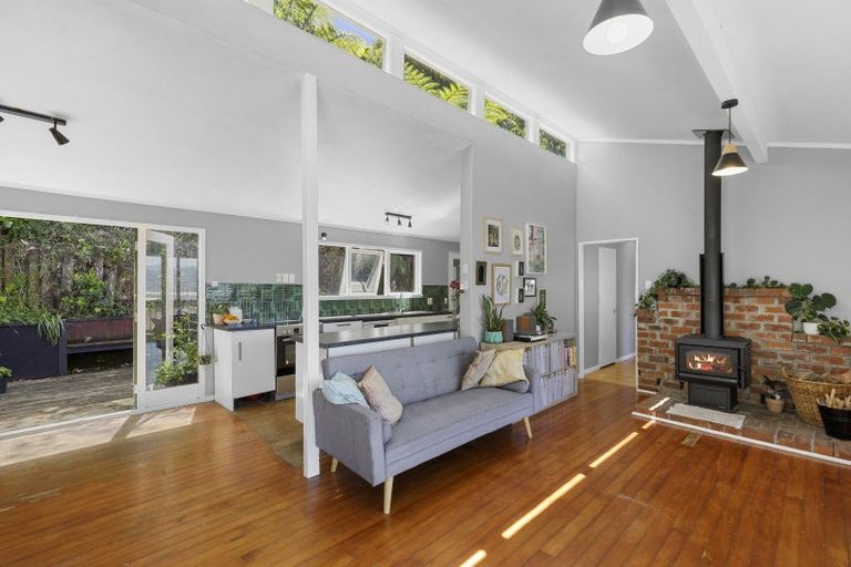 Photo of property in 89 Mulberry Street, Normandale, Lower Hutt, 5010