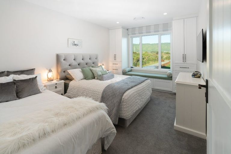 Photo of property in 87 Rutherford Drive, Waikanae Beach, Waikanae, 5036