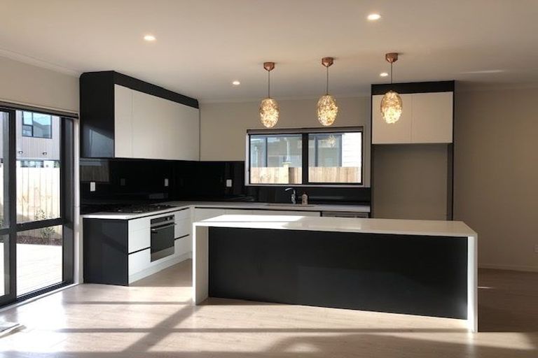 Photo of property in 22 Myland Drive, Hobsonville, Auckland, 0616