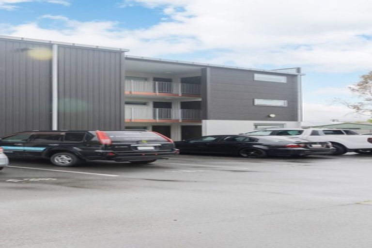 Photo of property in 18/20 Stanmore Road, Phillipstown, Christchurch, 8011