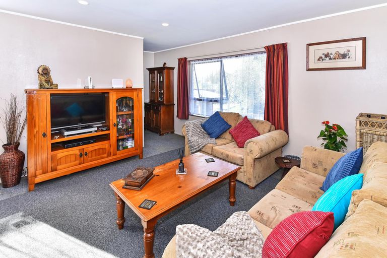 Photo of property in 17b Alexander Street, Papakura, 2110