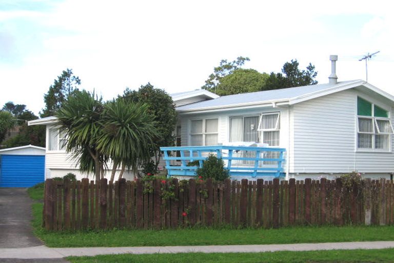 Photo of property in 17 Wycherley Drive, Bucklands Beach, Auckland, 2014