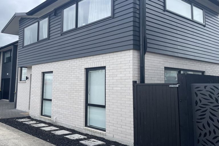 Photo of property in 118c Kervil Avenue, Te Atatu Peninsula, Auckland, 0610