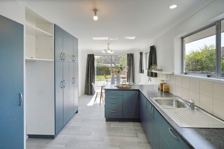 Photo of property in 20 Chadlington Street, Parklands, Christchurch, 8083