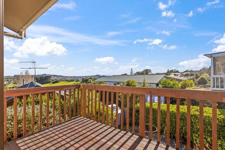 Photo of property in 74a Stanmore Bay Road, Stanmore Bay, Whangaparaoa, 0932