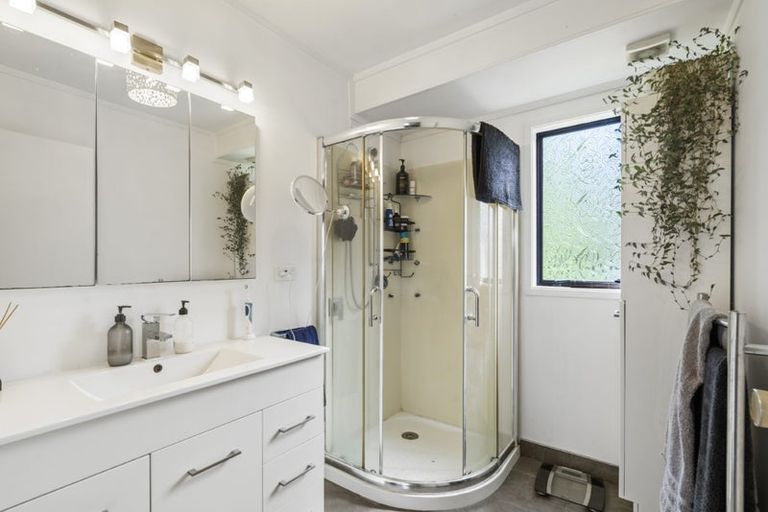 Photo of property in 7 Eagleson Street, Northcross, Auckland, 0632