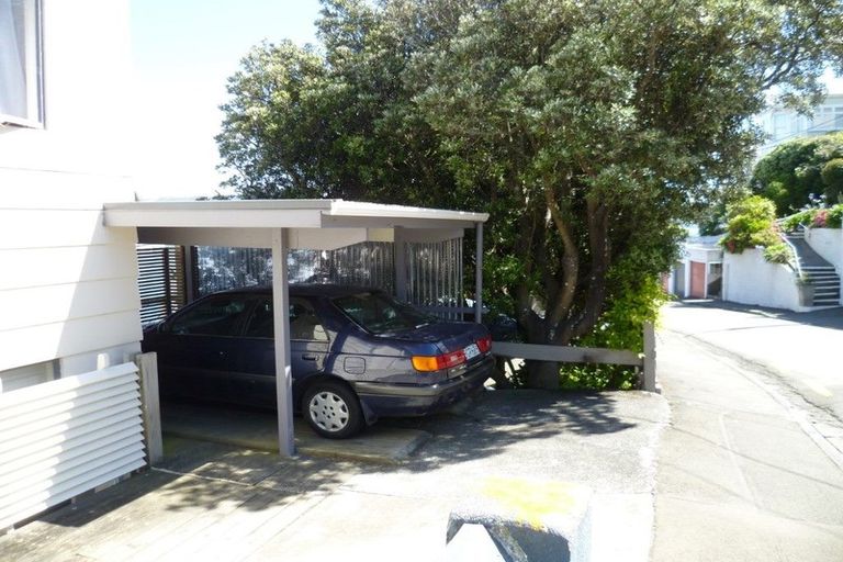 Photo of property in 40a The Crescent, Roseneath, Wellington, 6011