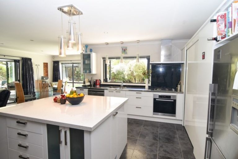 Photo of property in 7 The Glade, Carterton, 5713