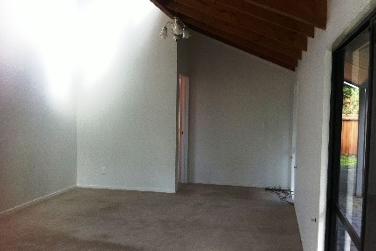 Photo of property in 10b Ashley Street, St Andrews, Hamilton, 3200