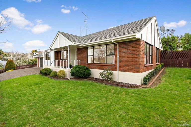 Photo of property in 46 Glenfern Road, Mellons Bay, Auckland, 2014