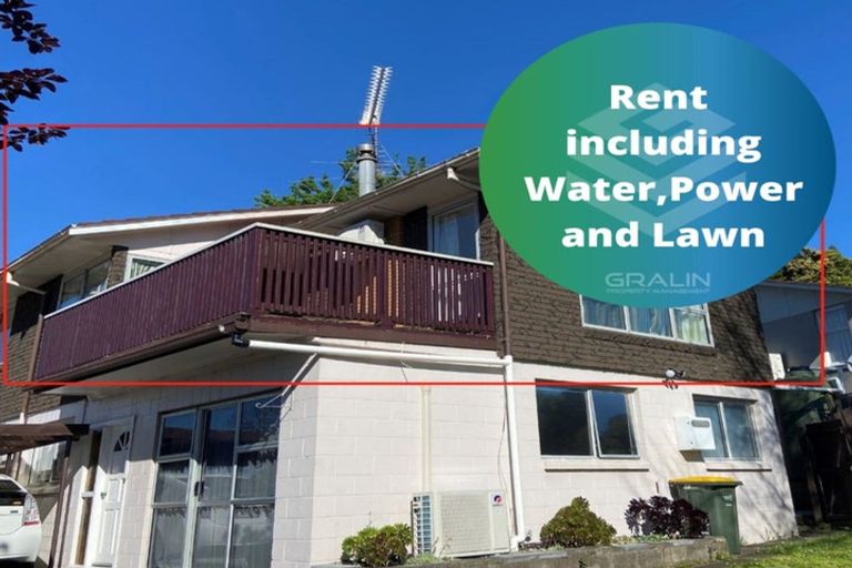 Photo of property in 21 Castleford Street, Green Bay, Auckland, 0604