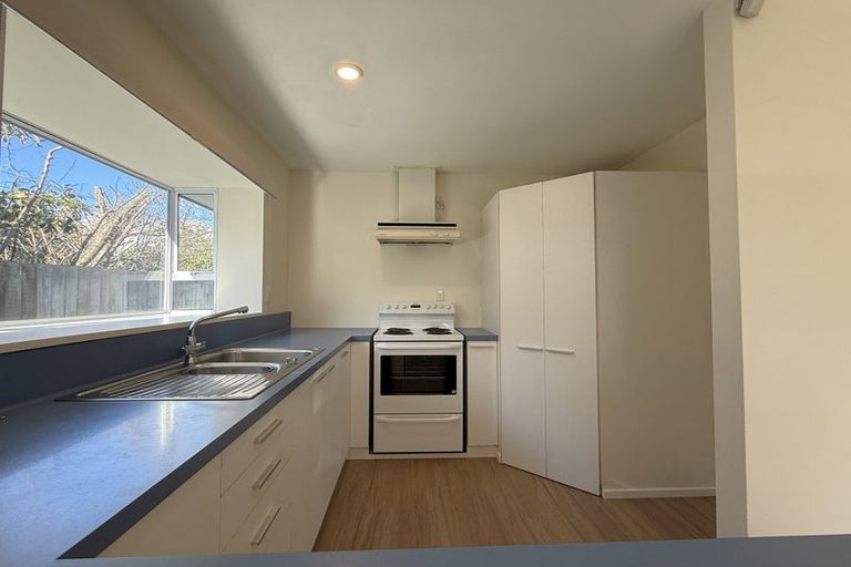 Photo of property in 32 Oxley Avenue, St Albans, Christchurch, 8014