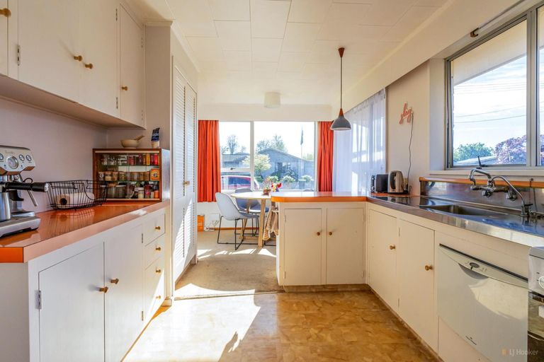 Photo of property in 16 Flatman Crescent, Geraldine, 7930