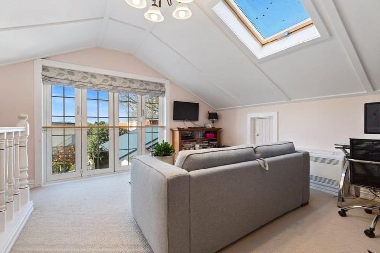 Photo of property in 1 Fow Street, Hamilton Central, Hamilton, 3204