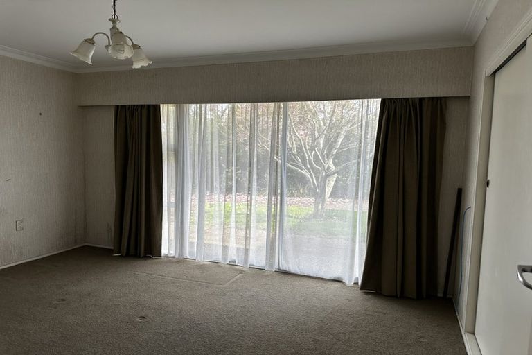 Photo of property in 12 Halberg Street, Papakura, 2110