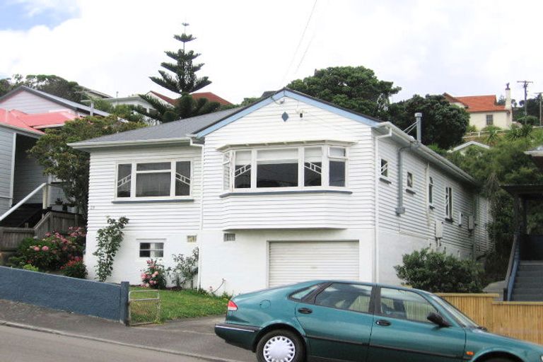 Photo of property in 23a Clyde Street, Island Bay, Wellington, 6023