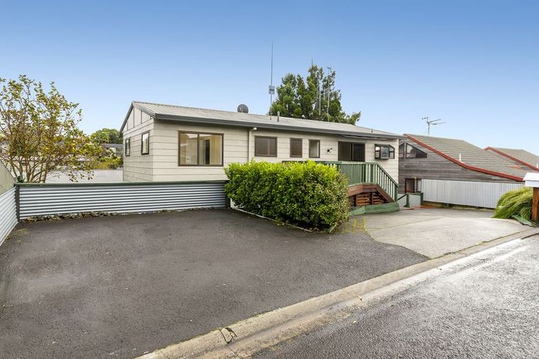 Photo of property in 2 London Place, Judea, Tauranga, 3110