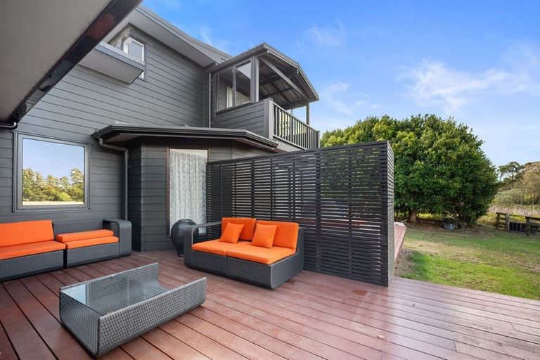 Photo of property in 216 Riverhead Road, Kumeu, 0892