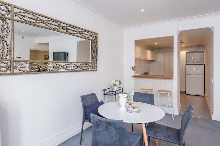 Photo of property in Kelvin House, 1e/16 The Terrace, Wellington Central, Wellington, 6011