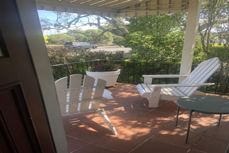 Photo of property in 4/140 Calliope Road, Stanley Point, Auckland, 0624